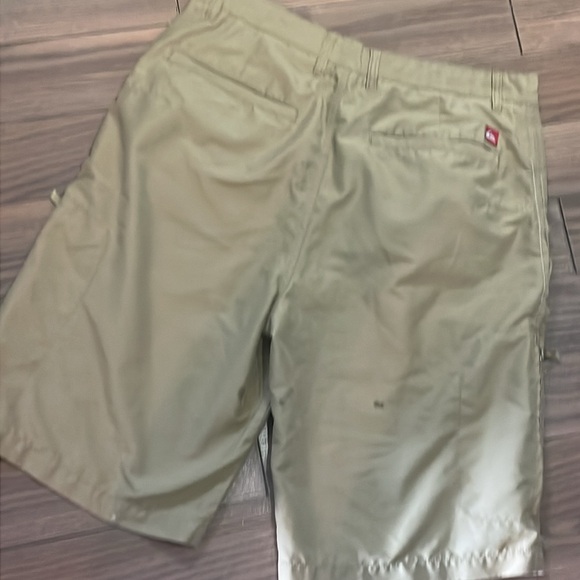 Quicksilver Short size 33 - Picture 8 of 9